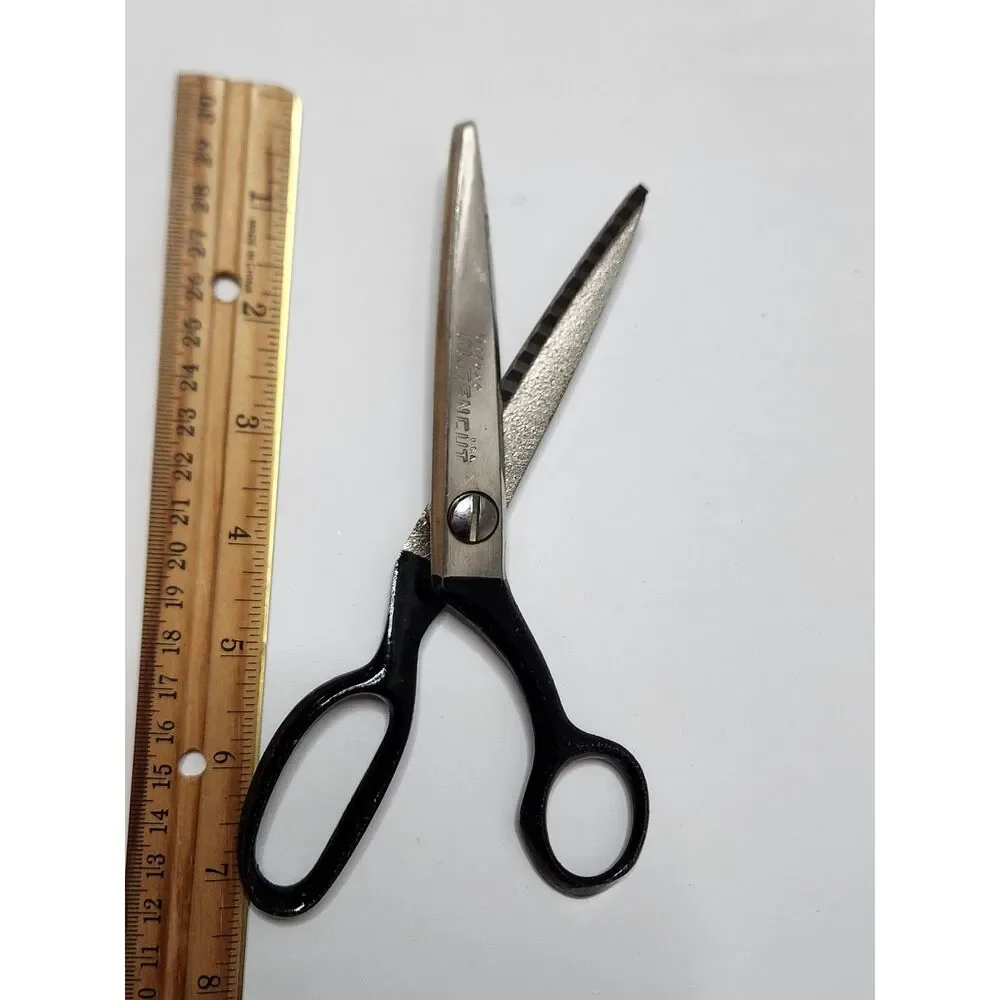 Deluxe Kleencut Serrated Scissors – Vintage USA